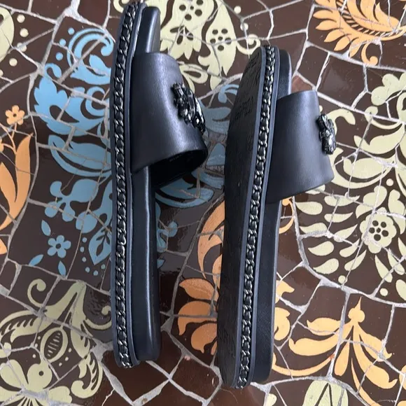 KARL LAGERFELD “Bijou” Sandal Sz: 6.5