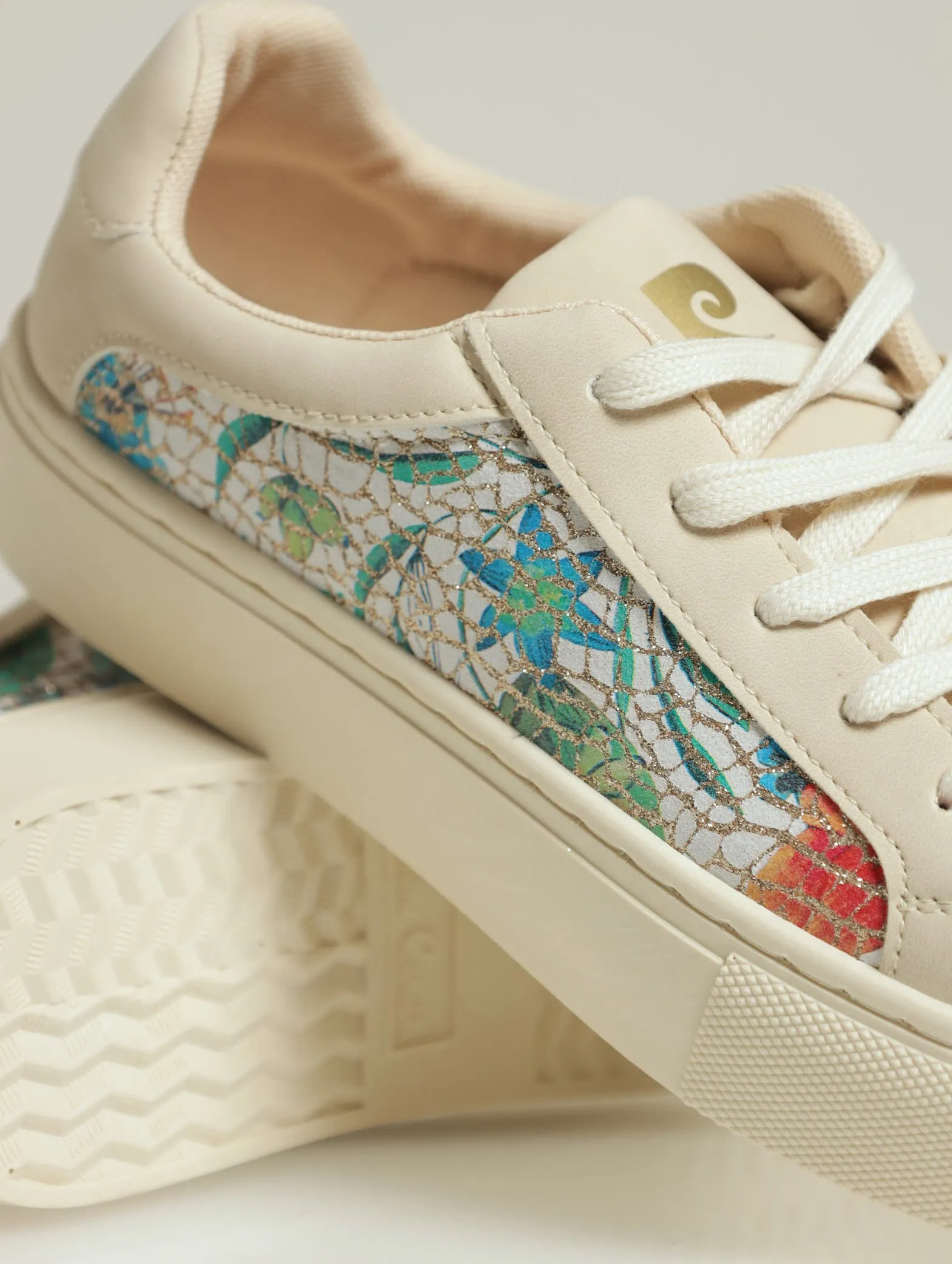 Lucie 5 Floral Crackle Lace Up Platform Sneaker - Beige