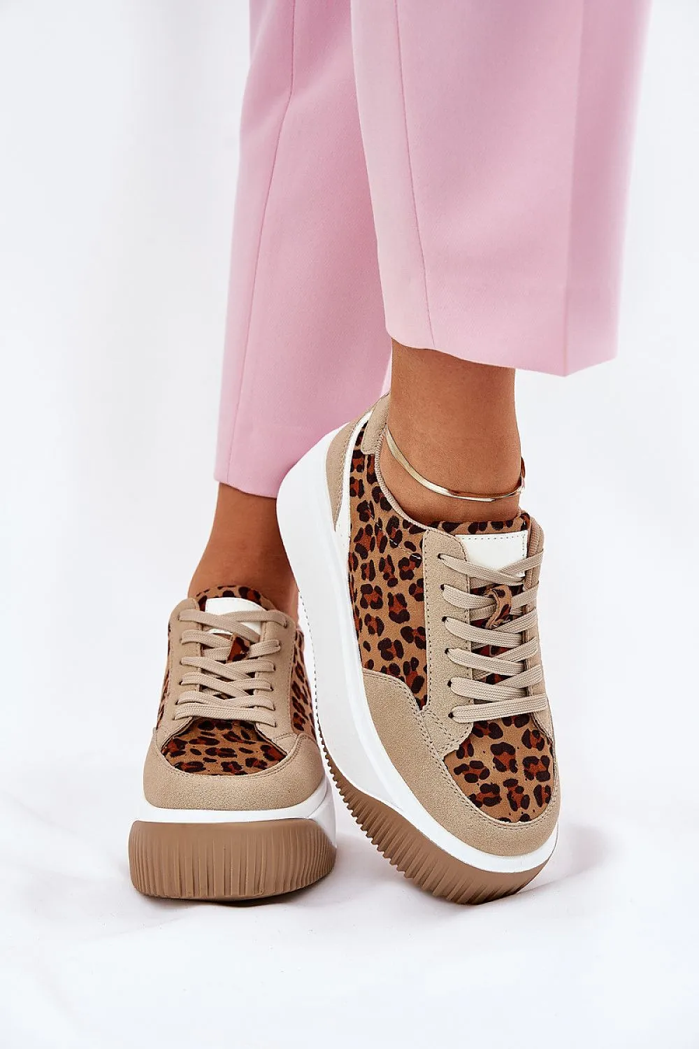 Sport Shoes Step in style
