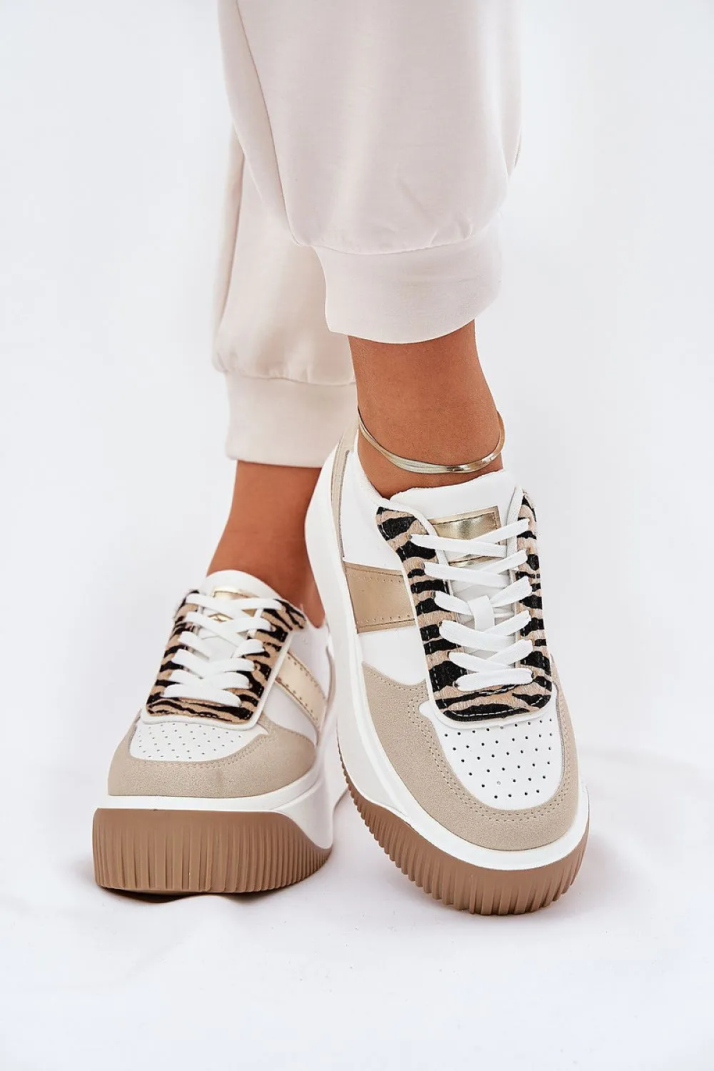 Sport Shoes Step in style
